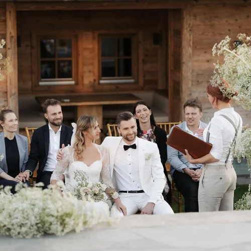 Freie Trauung für Hochzeiten im Chalet O