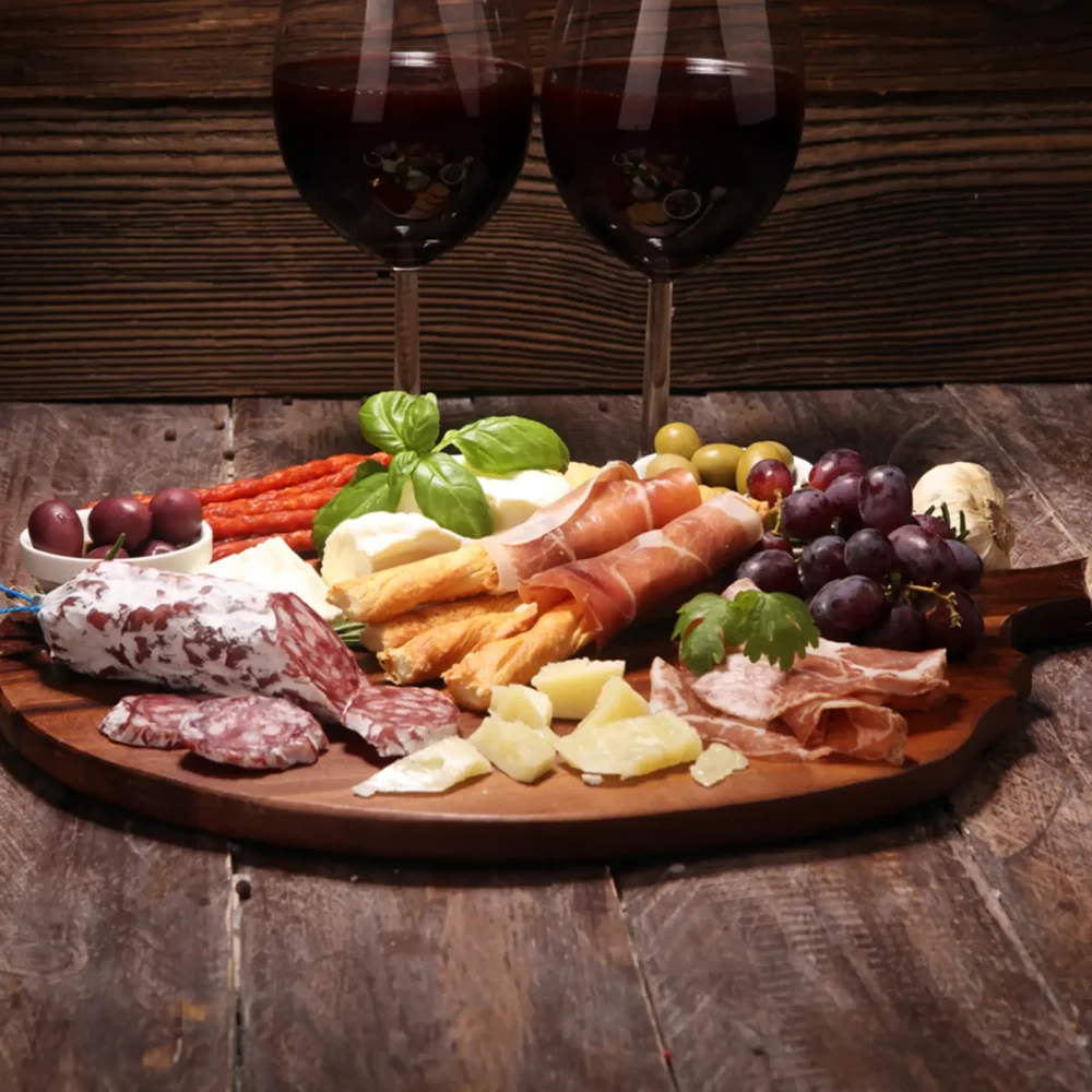 Brettjause mit Freunden im Chalet O